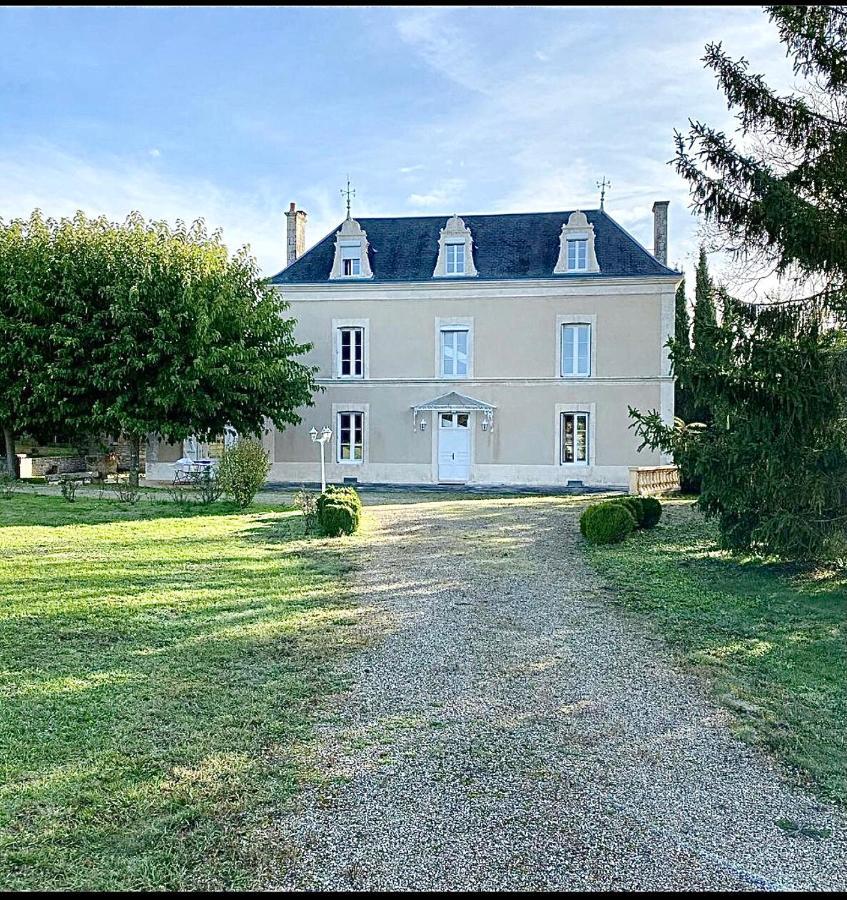 La Maladrie Bed & Breakfast Vouzailles Exterior photo